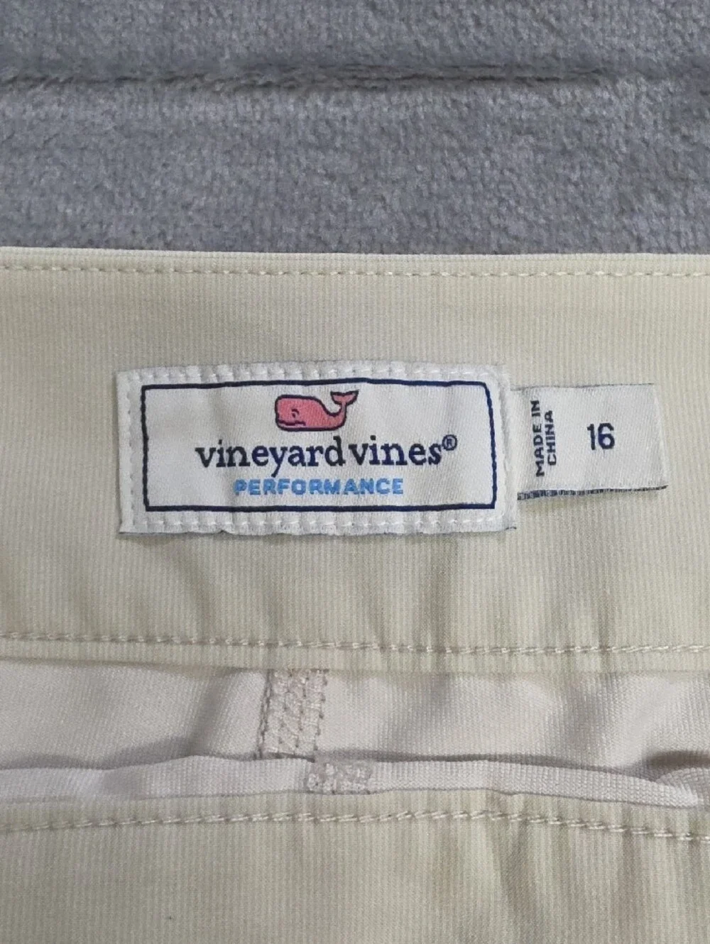 Vineyard Vines 16 Cream Women's Skort with Clean Waistband